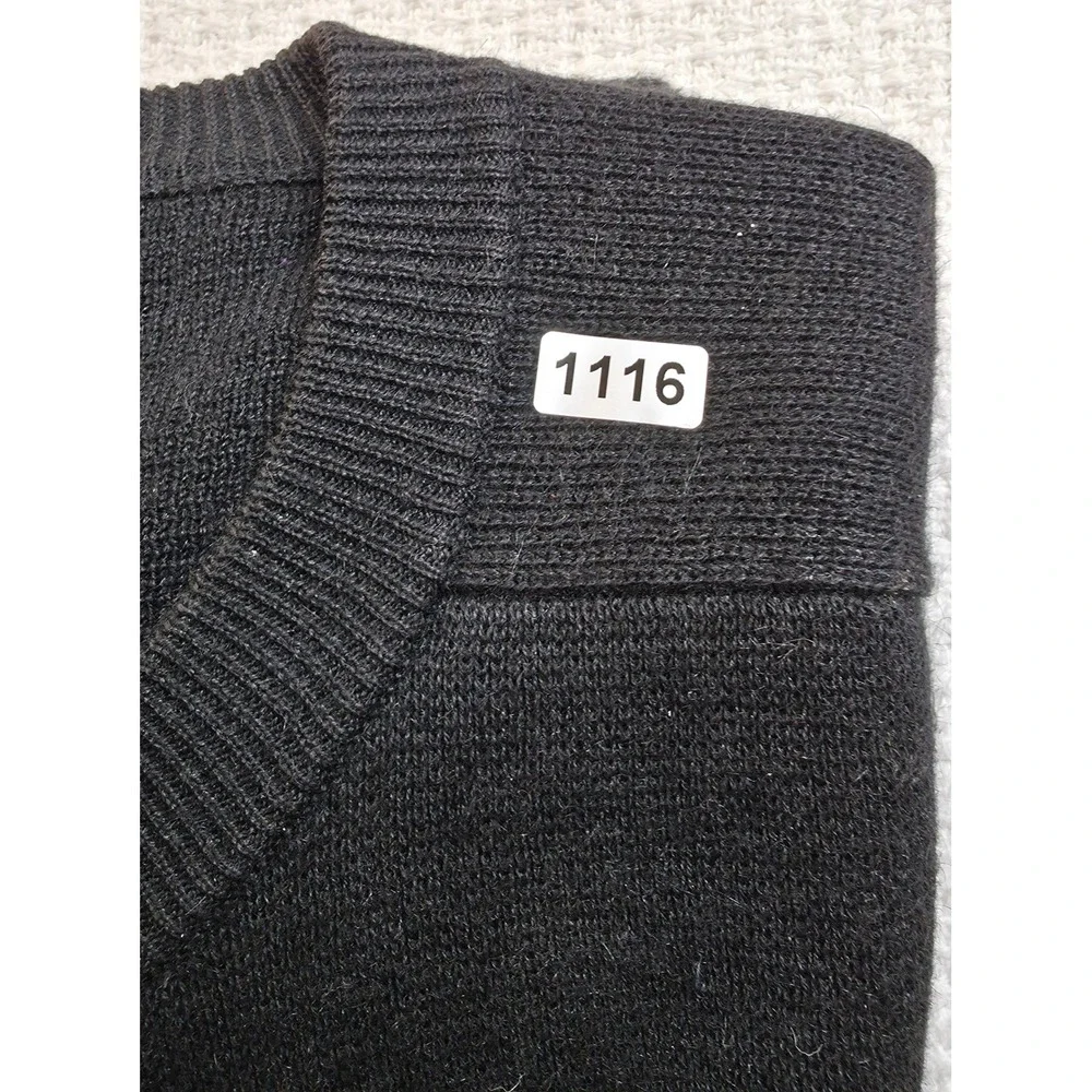 Woolrich Zip Up Sweater Womens M Black Floral Embroidered Excellent